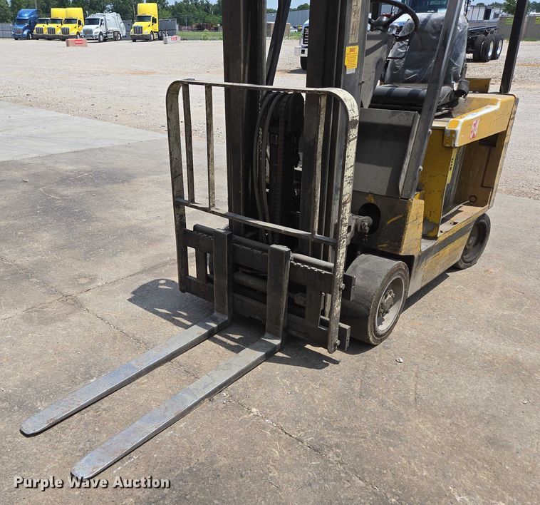 image for item EN3806 Yale ERC050ZAN48SE083 forklift