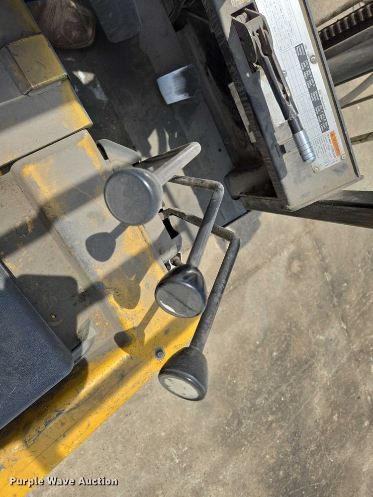 image for item EN3806 Yale ERC050ZAN48SE083 forklift