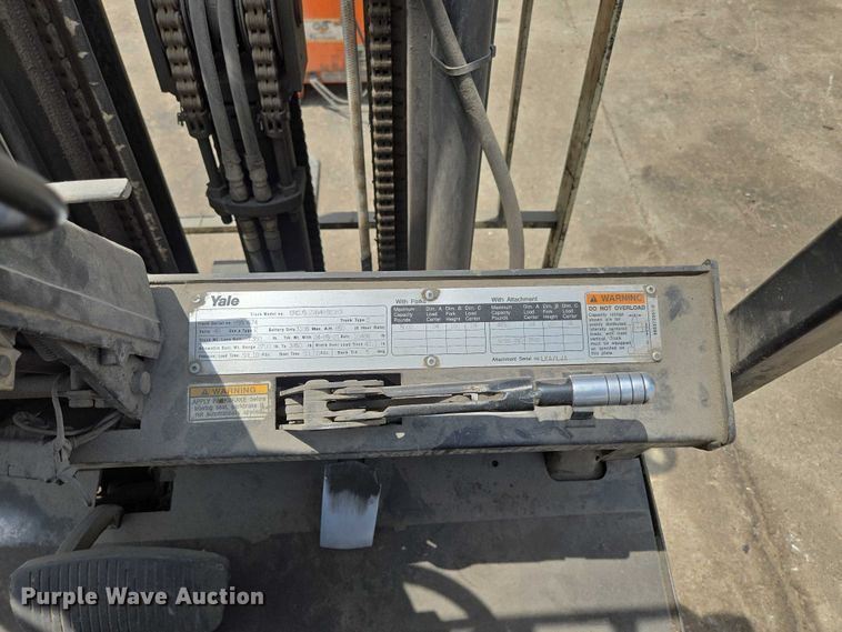 image for item EN3806 Yale ERC050ZAN48SE083 forklift