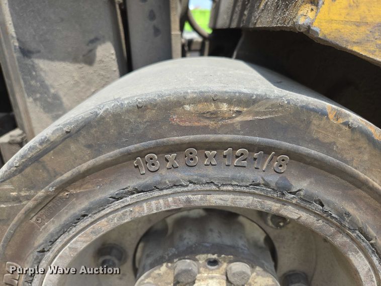 image for item EN3806 Yale ERC050ZAN48SE083 forklift