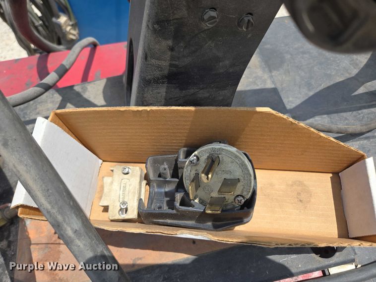 image for item EN3807 (5) welders