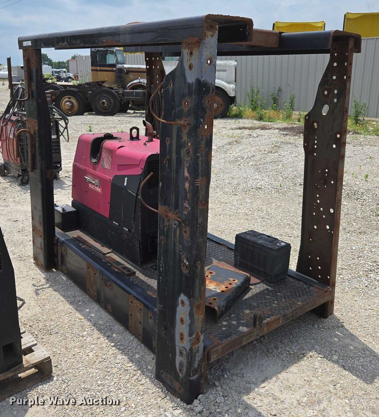 image for item EN3807 (5) welders