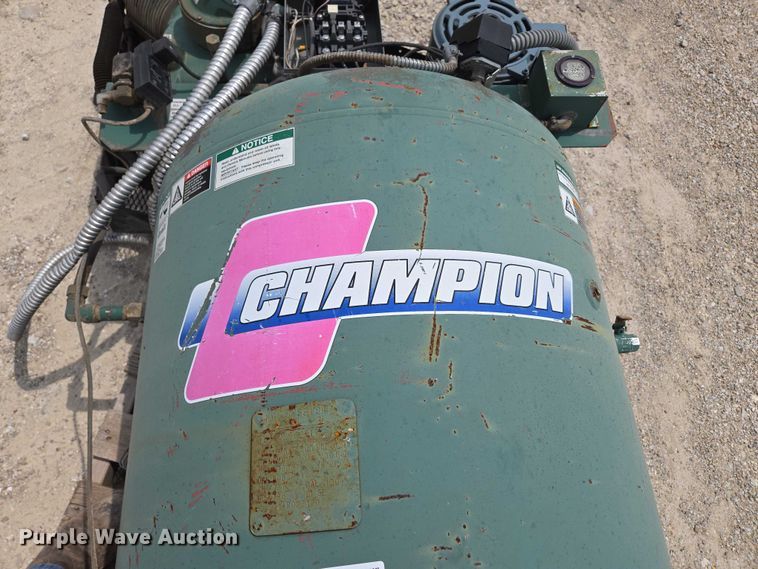image for item EN3808 Champion VR10-12 air compressor