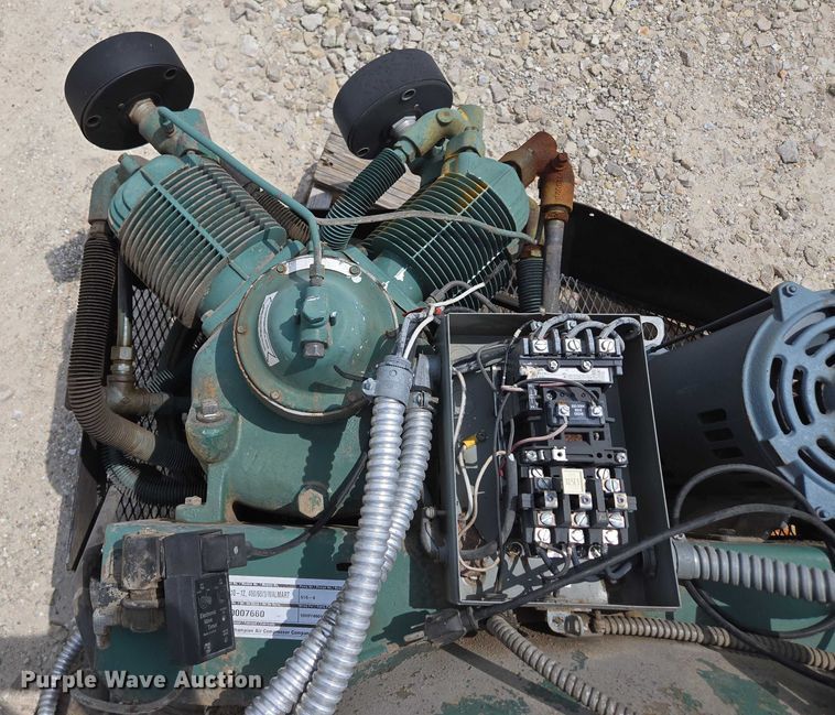 image for item EN3808 Champion VR10-12 air compressor