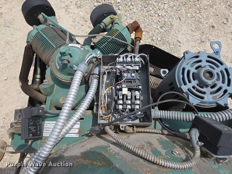 image for item EN3808 Champion VR10-12 air compressor