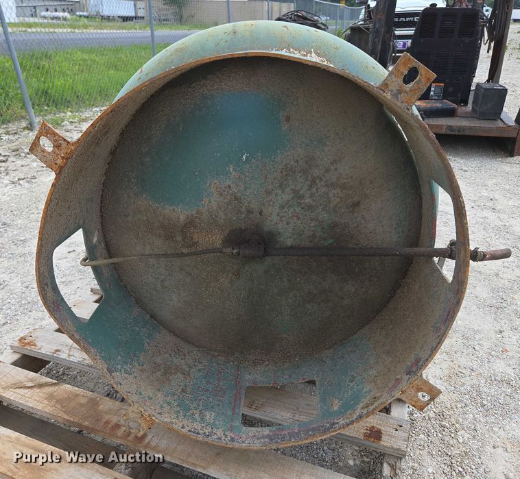 image for item EN3808 Champion VR10-12 air compressor