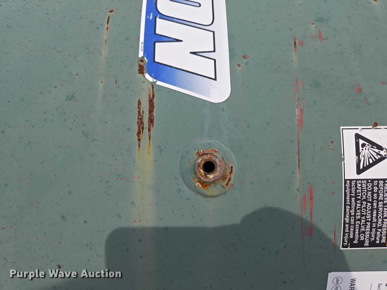 image for item EN3808 Champion VR10-12 air compressor