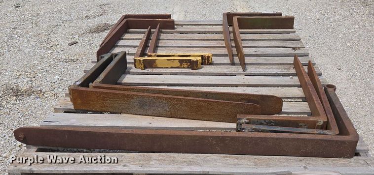 image for item EN3809 (6) sets of forklift forks