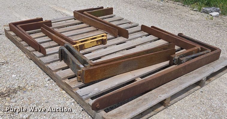 image for item EN3809 (6) sets of forklift forks