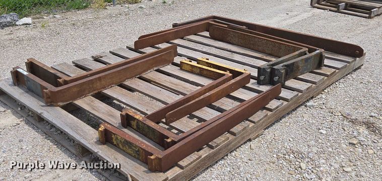 image for item EN3809 (6) sets of forklift forks