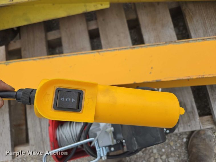 image for item EN3810 (2) handling systems international hoist