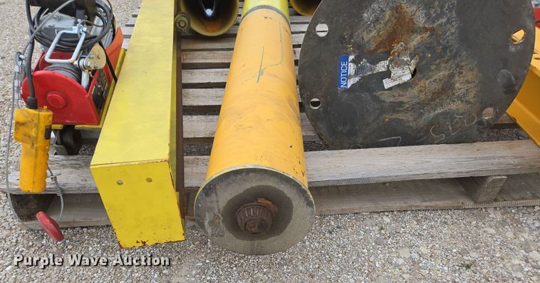 image for item EN3810 (2) handling systems international hoist