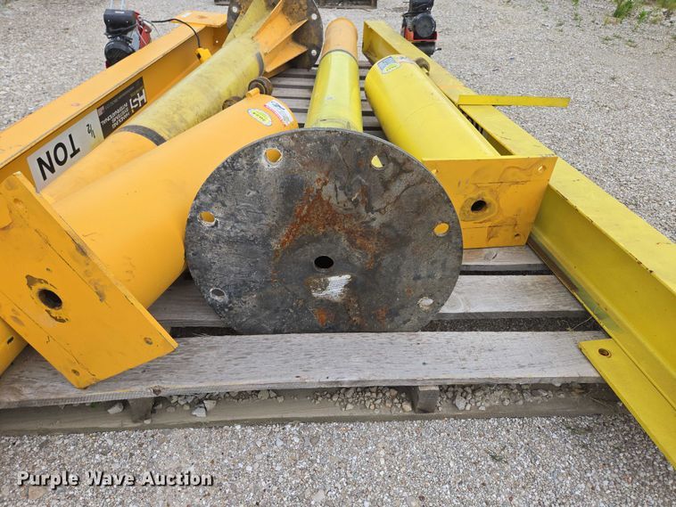 image for item EN3810 (2) handling systems international hoist