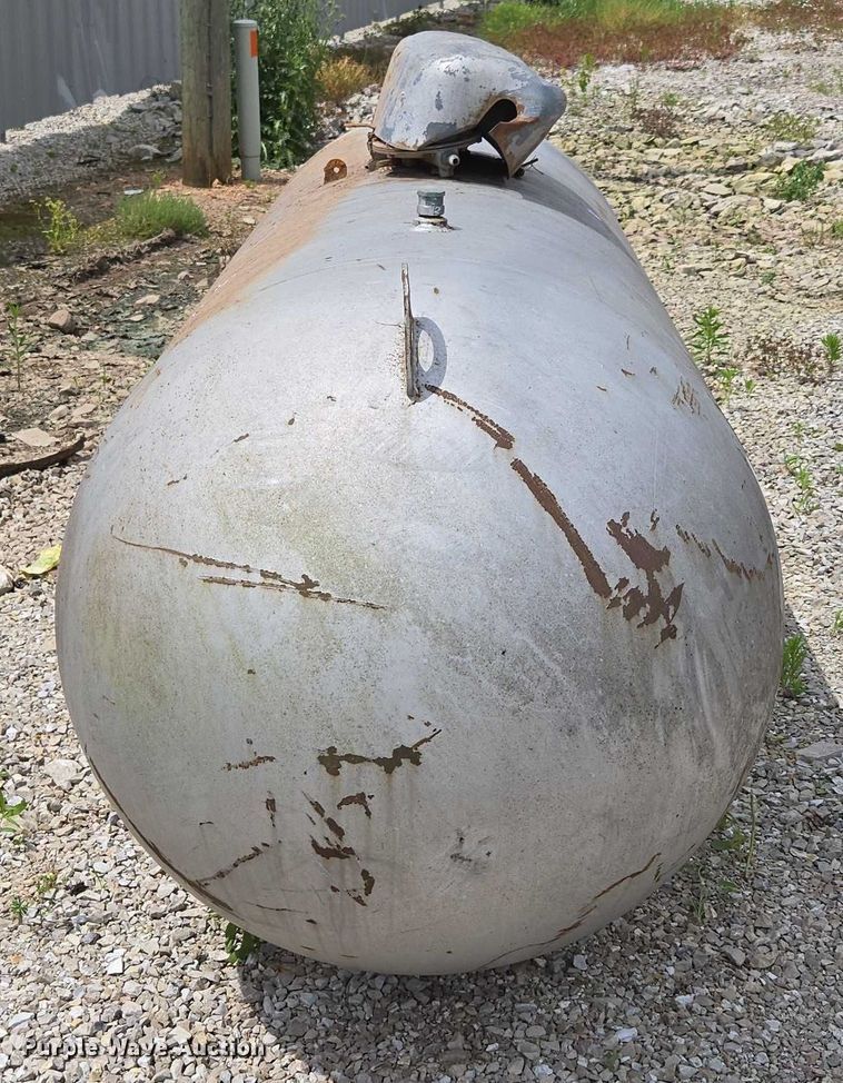 image for item EN3812 Propane tank
