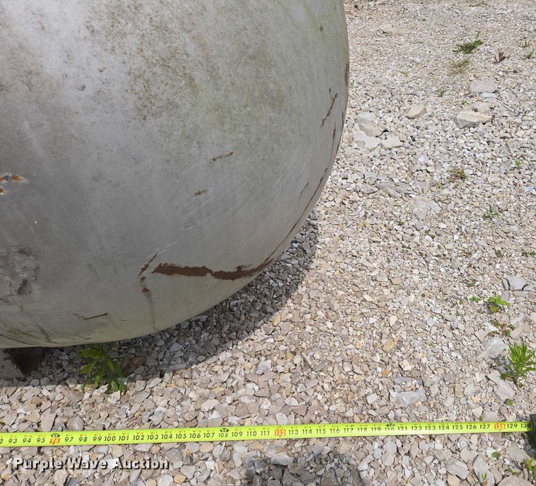 image for item EN3812 Propane tank