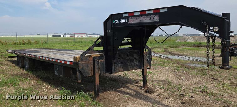 image for item EN8037 2017 Midsota FB32GN tilt deck equipment trailer