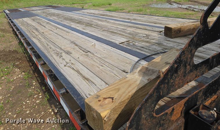 image for item EN8037 2017 Midsota FB32GN tilt deck equipment trailer