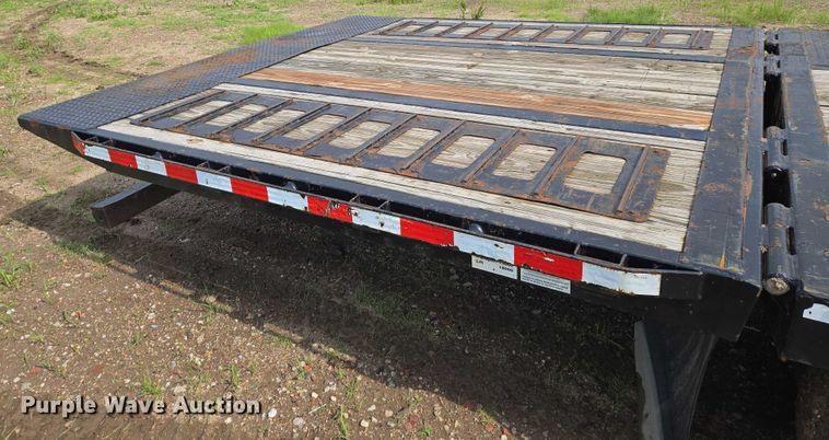 image for item EN8037 2017 Midsota FB32GN tilt deck equipment trailer