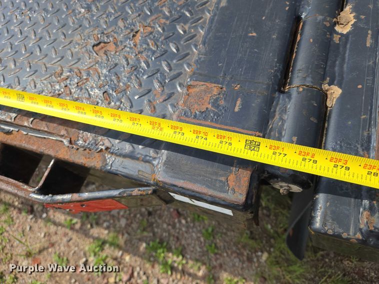 image for item EN8037 2017 Midsota FB32GN tilt deck equipment trailer