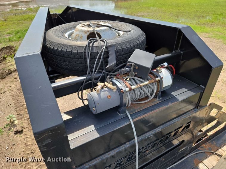 image for item EN8037 2017 Midsota FB32GN tilt deck equipment trailer