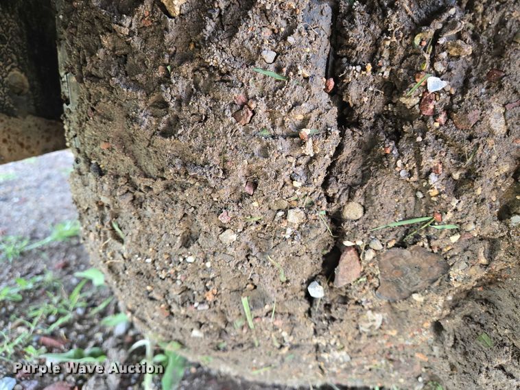 image for item EN8037 2017 Midsota FB32GN tilt deck equipment trailer