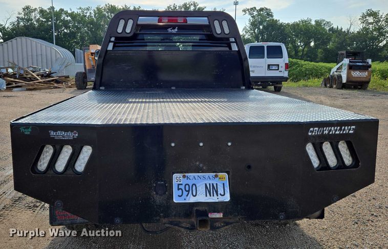 image for item EN8040 2018 Dodge Ram 2500 Crew Cab flatbed pickup truck