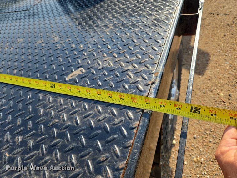 image for item EN8040 2018 Dodge Ram 2500 Crew Cab flatbed pickup truck