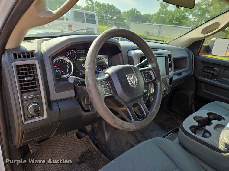 image for item EN8040 2018 Dodge Ram 2500 Crew Cab flatbed pickup truck