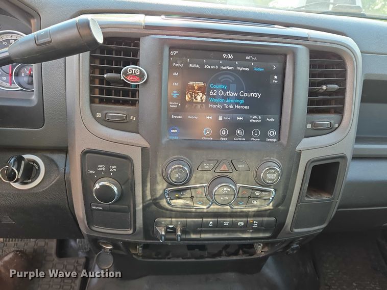 image for item EN8040 2018 Dodge Ram 2500 Crew Cab flatbed pickup truck