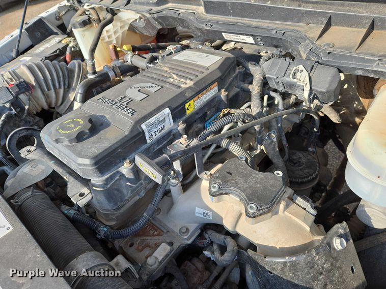 image for item EN8040 2018 Dodge Ram 2500 Crew Cab flatbed pickup truck