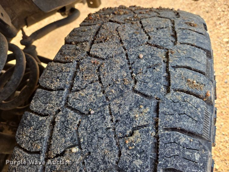 image for item EN8040 2018 Dodge Ram 2500 Crew Cab flatbed pickup truck