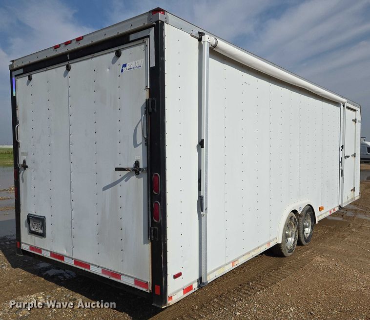 image for item EN8041 2001 Pace enclosed cargo trailer