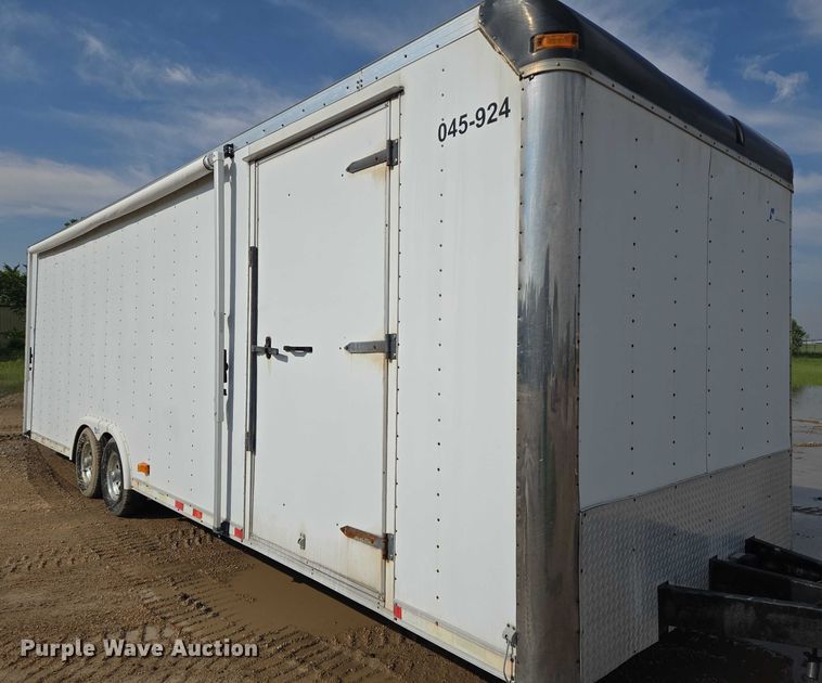 image for item EN8041 2001 Pace enclosed cargo trailer