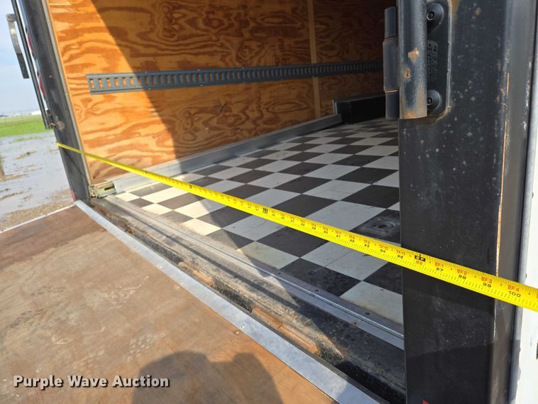 image for item EN8041 2001 Pace enclosed cargo trailer