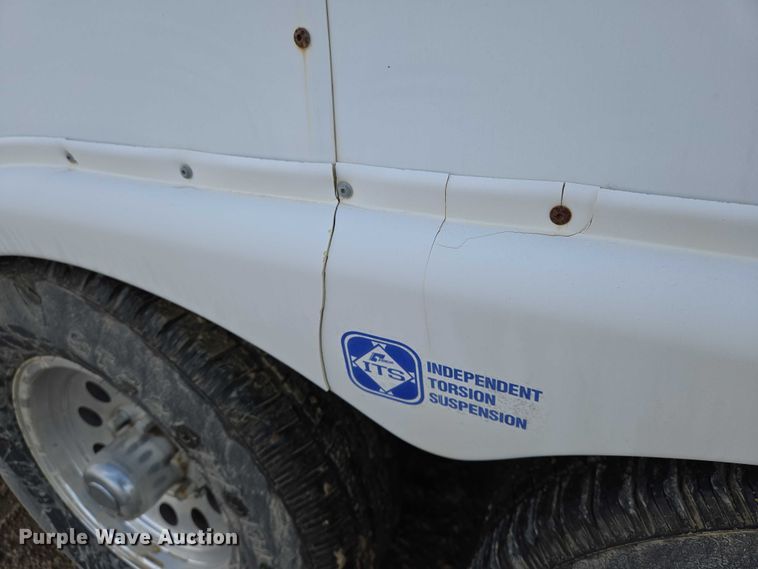 image for item EN8041 2001 Pace enclosed cargo trailer