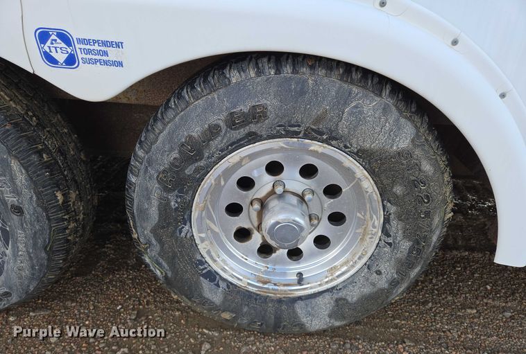 image for item EN8041 2001 Pace enclosed cargo trailer