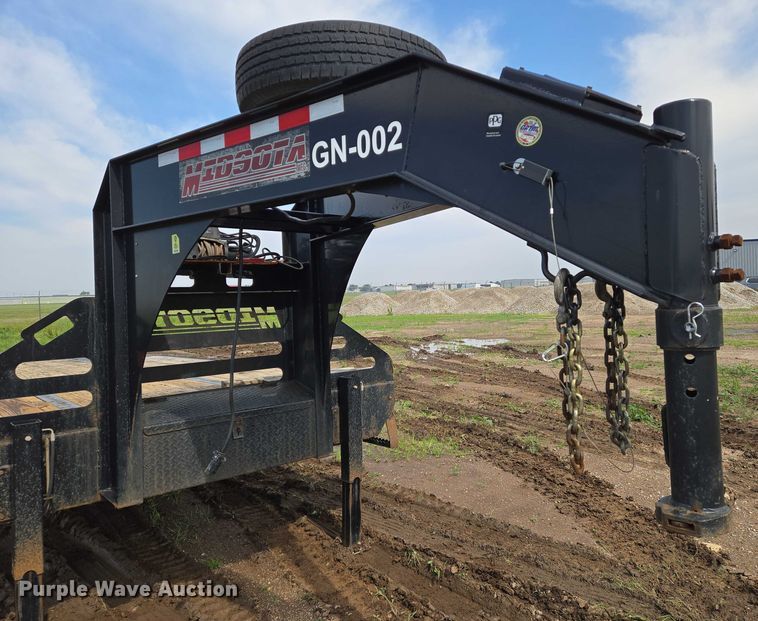 image for item EN8042 2018 Midsota FB32GN tilt deck equipment trailer