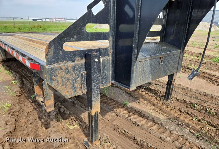 image for item EN8042 2018 Midsota FB32GN tilt deck equipment trailer