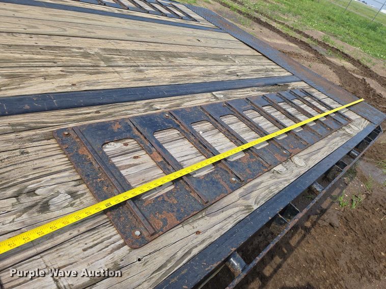 image for item EN8042 2018 Midsota FB32GN tilt deck equipment trailer