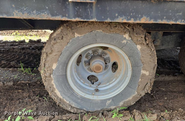 image for item EN8042 2018 Midsota FB32GN tilt deck equipment trailer