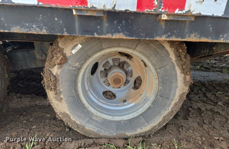 image for item EN8042 2018 Midsota FB32GN tilt deck equipment trailer