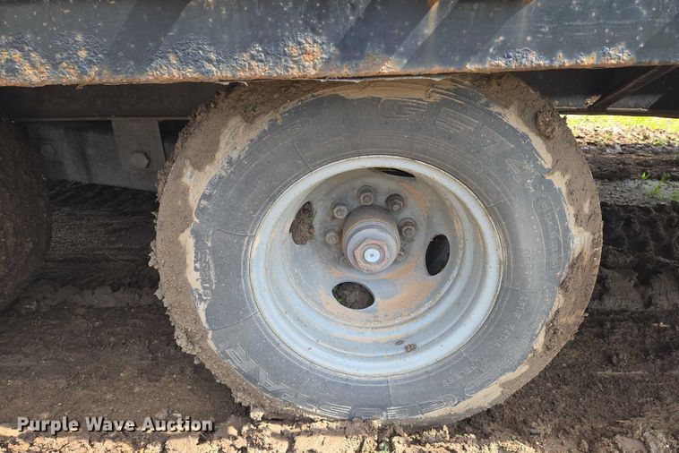 image for item EN8042 2018 Midsota FB32GN tilt deck equipment trailer