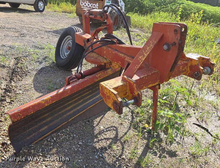 image for item EN8043 Three point blade