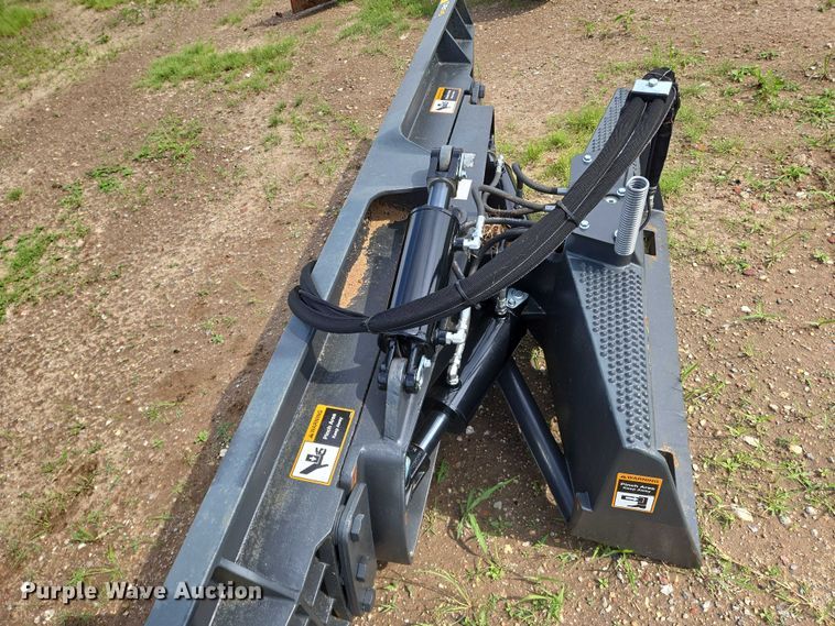 image for item EN8044 2014 John Deere DB96 skid steer dozer blade