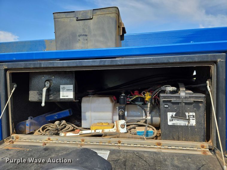 image for item EN8045 2020 Midsota TBWB-32 tilt deck equipment trailer