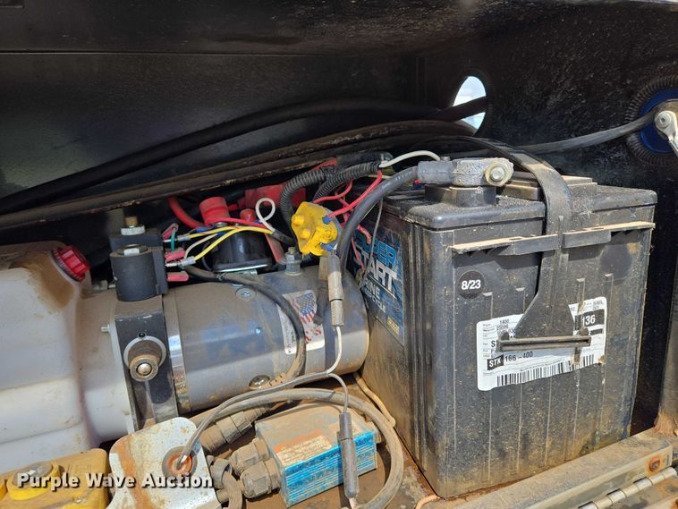 image for item EN8045 2020 Midsota TBWB-32 tilt deck equipment trailer