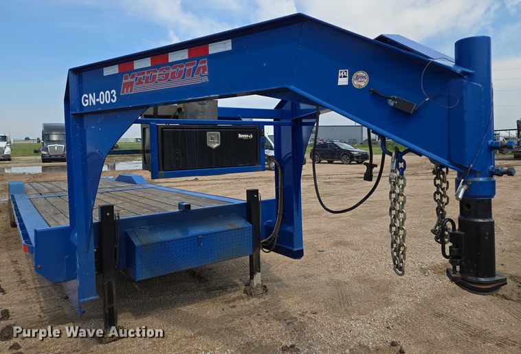 image for item EN8045 2020 Midsota TBWB-32 tilt deck equipment trailer