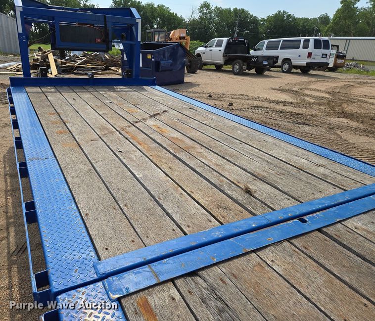 image for item EN8045 2020 Midsota TBWB-32 tilt deck equipment trailer