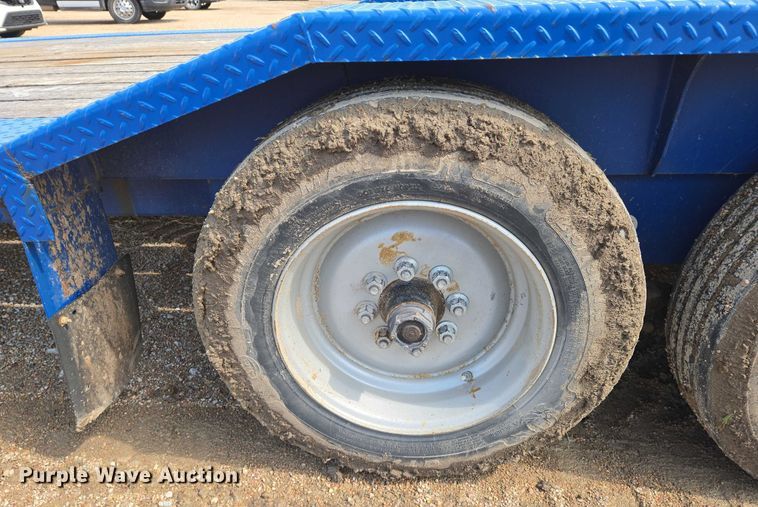 image for item EN8045 2020 Midsota TBWB-32 tilt deck equipment trailer