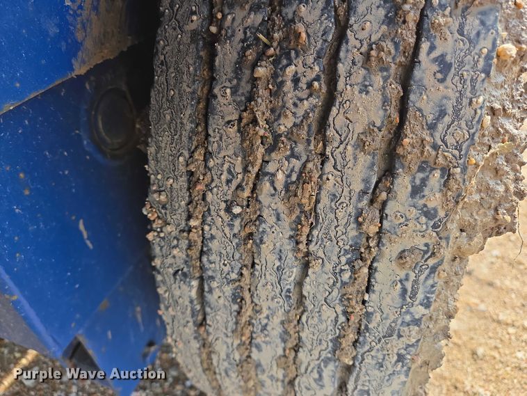 image for item EN8045 2020 Midsota TBWB-32 tilt deck equipment trailer